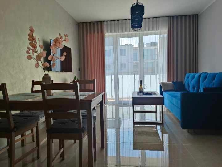 Fox Apartament Free Parking Air Conditioning 볼레스와비에츠 외부 사진